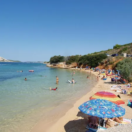 Apartment In Barbat Insel Rab 16210b Barbat na Rabu
